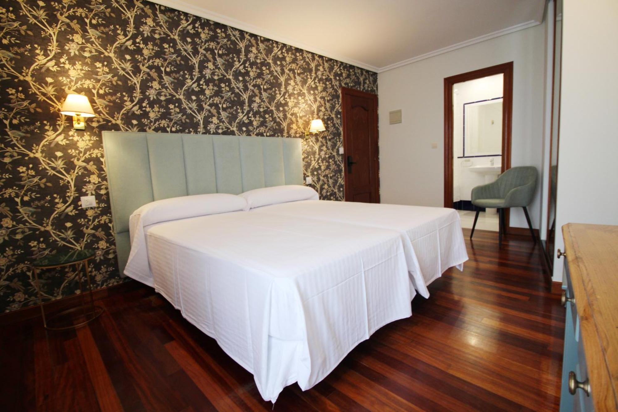 Hosteria De Adarzo Auto Check Santander Extérieur photo